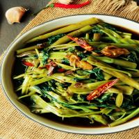 Thai Stir-Fried Water Spinach Recipe_image