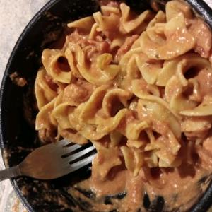 Noodles with Ham in a Creamy Tomato Sauce image