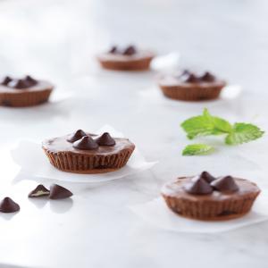 Mini Chocolate Cheesecakes With Mint Filled DelightFulls™_image