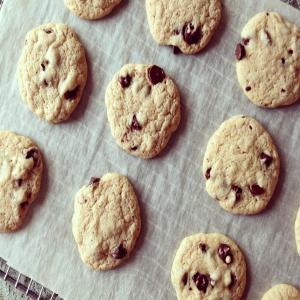 Soft Chewy Chocolate Chip Cookies_image