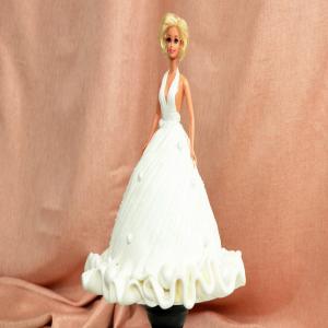 Marilyn Monroe Doll Cake_image