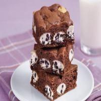 Cookies and Cream Cake Mix Brownies_image