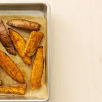 Chili-Roasted Sweet Potato Wedges image