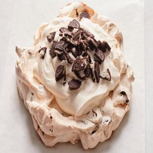 Cookies-and-Cream Pavlova image