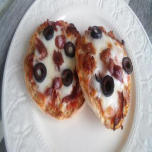 Quick and Easy Mini Salsa Pizzas image