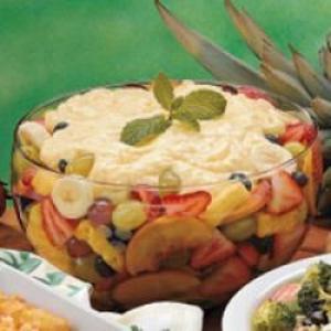 Pudding-Topped Fruit Salad_image