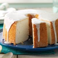 Vanilla Bean Angel Food Cake image