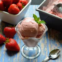 Strawberry-Mascarpone Gelato image