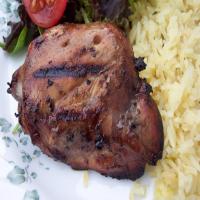Barbecued Chicken Thighs Au Vin_image