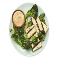 Grilled Tofu and Broccoli with Peanut Sauce image
