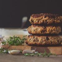 Mushroom Quinoa Burgers with Roasted Garlic and Thyme Mayonnaise_image