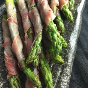Prosciutto-Wrapped Asparagus image