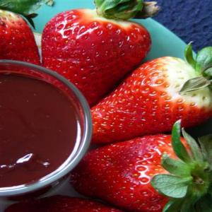 Chocolate-Raspberry Plunge image