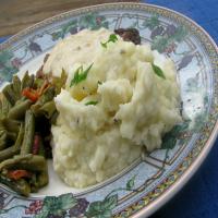 (Chive) Goat Cheese Mashed Potatoes image
