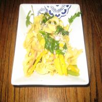 Fresh Broccoli and Peppers With Egg Noodles_image