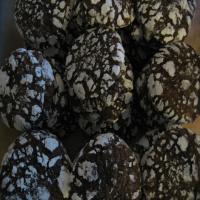 Gooey Chocolate Crackle Cookies image
