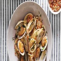 Spicy Clams with Spaghetti_image