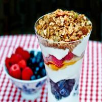 Yogurt & Fruit Parfaits_image