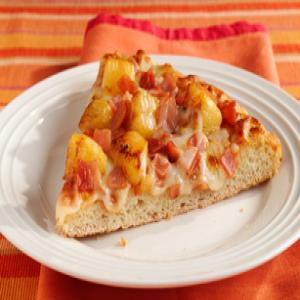 Pizza con jamón y piña_image