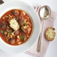 Pasta & meatball soup with cheesy croutons image