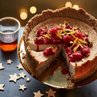 Baked vegan cheesecake with raspberries & clementine_image