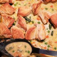 Easy Chicken and Biscuits_image