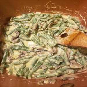 Low-Carb Creamy Swiss Green Beans_image