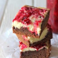 Cranberry Sauce Cheesecake Brownies_image
