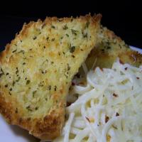 Buttery Garlic Bread_image