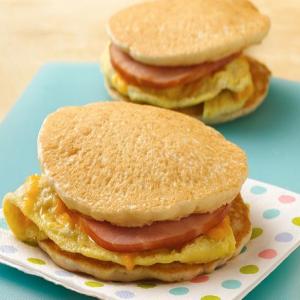 Panwiches (Pancake Sandwiches)_image