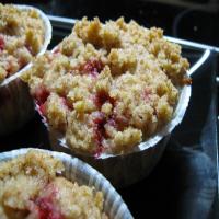 Crumble-Topped Berry Muffins image