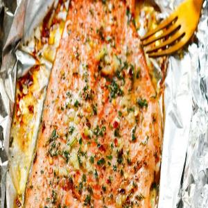 Garlic Butter Rainbow Trout in Foil Recipe_image