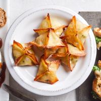 Crab Wontons with Brie_image
