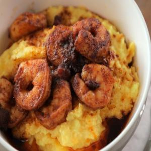Shrimp and Grits with Blackened Spiced Butter_image