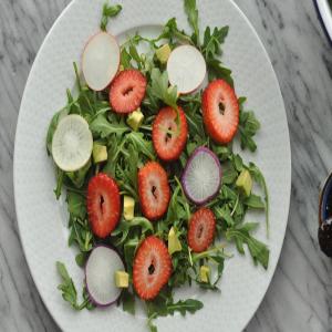 Arugula & Strawberry Salad - Veggiecurean_image