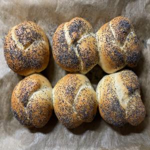 Easy Soft Poppy Seed Knot Rolls image
