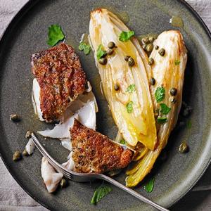 Braised chicory with pan-fried home salt cod_image