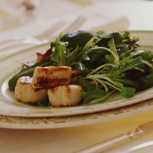 Grilled Scallops with Spring Greens_image