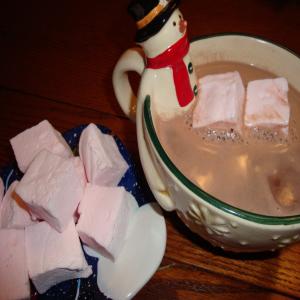 Homemade Peppermint Marshmallows image
