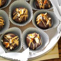 Chocolate-Covered Peanut Butter & Pretzel Truffles_image