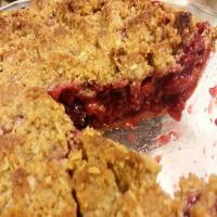 Mixed-Berry Streusel Pie_image