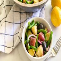 Old-Fashioned Green Beans And Potatoes Recipe_image