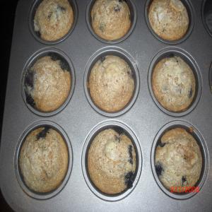 Cinnamon Blueberry Farina Muffins_image
