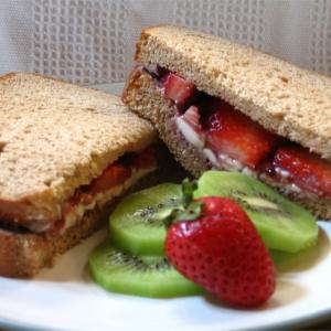 Berry Good Sandwich image