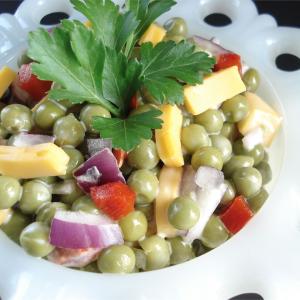 Mom's Easy Pea Salad_image