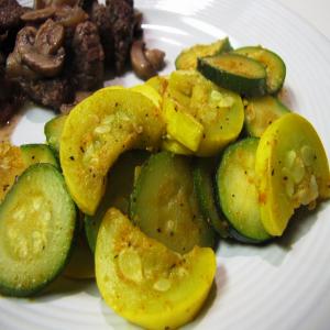 Country Stir-Fried Yellow and Zucchini Squash_image