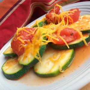'Calabacitas Guisada' (Stewed Mexican Zucchini)_image