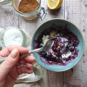 Microwave blueberry crumble (for one)_image