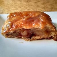Easy Caramel Pecan Apple Pie Pockets_image