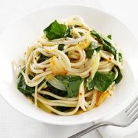 Garlic-and-Greens Spaghetti_image